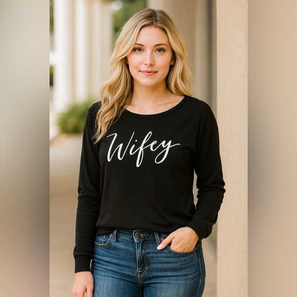 New Wifey Wide Neck Off the Shoulder Long Sleeve Tee Shirt Top Black sz Small - Picture 1 of 5